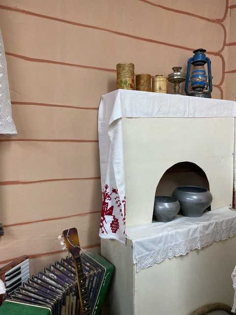 фото 2 Фрагмент Русской печи и домашняя утварь.jpg
